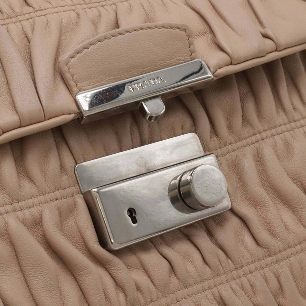 PRADA Cream Leather Shoulder Bag - Picture 6 of 9